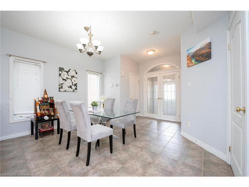 81 Shephard Avenue, New Tecumseth, ON - Indoor Photo Showing Dining Room