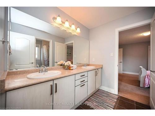 3974 Worthview Place, Mississauga, ON - Indoor Photo Showing Bathroom