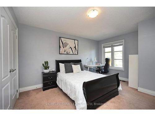 3974 Worthview Place, Mississauga, ON - Indoor Photo Showing Bedroom