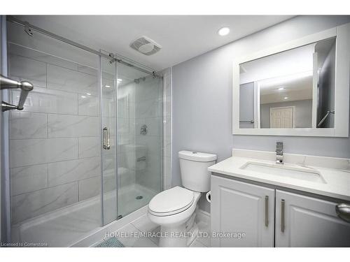 3974 Worthview Place, Mississauga, ON - Indoor Photo Showing Bathroom