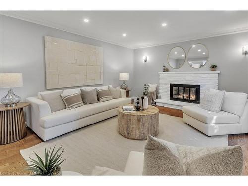 1720 Valentine Gardens, Mississauga, ON - Indoor Photo Showing Living Room With Fireplace