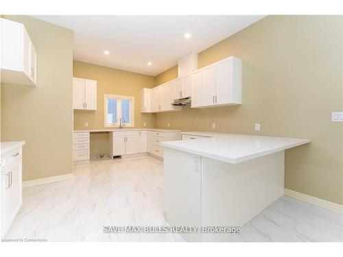 50 Ivy Crescent, Thorold, ON - Indoor Photo Showing Kitchen