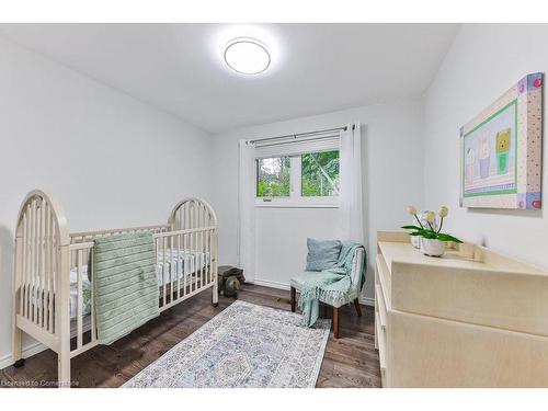 291 Antigua Road, Mississauga, ON - Indoor Photo Showing Bedroom