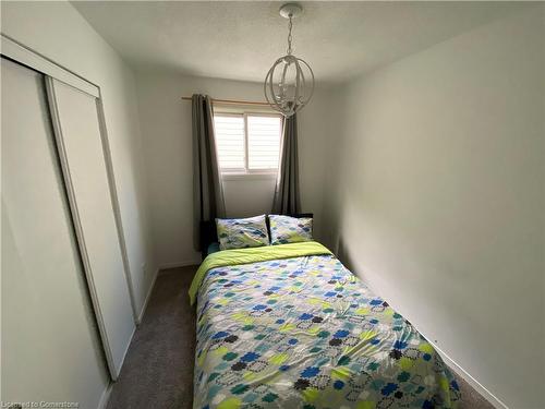 11 Bristow Court, Barrie, ON - Indoor Photo Showing Bedroom