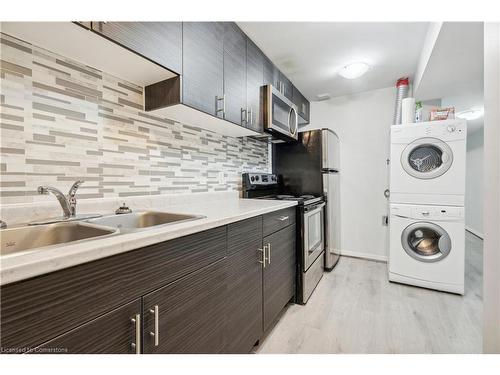 11 Bristow Court, Barrie, ON - Indoor Photo Showing Laundry Room