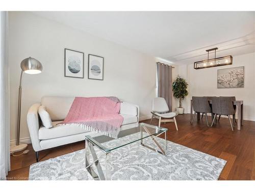 11 Bristow Court, Barrie, ON - Indoor Photo Showing Living Room