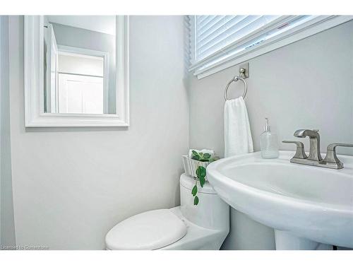 1825 Pattinson Crescent, Mississauga, ON - Indoor Photo Showing Bathroom