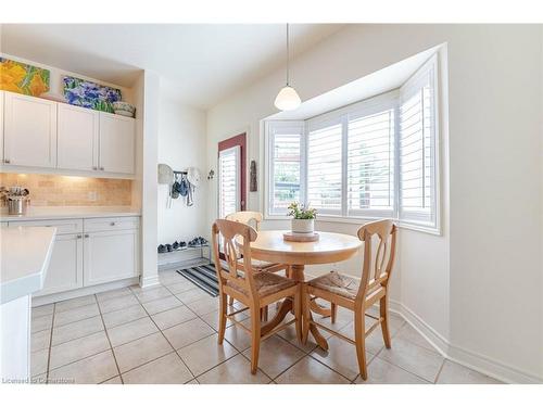 2484 Capilano Crescent, Oakville, ON - Indoor Photo Showing Dining Room