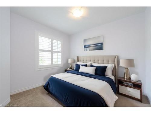 2484 Capilano Crescent, Oakville, ON - Indoor Photo Showing Bedroom