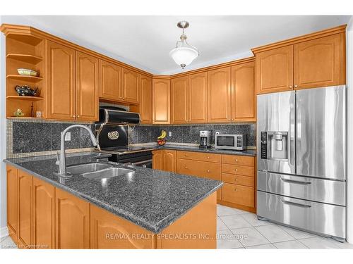 110 Pappain Crescent, Brampton, ON - Indoor Photo Showing Kitchen With Double Sink