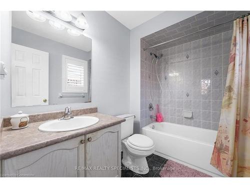 110 Pappain Crescent, Brampton, ON - Indoor Photo Showing Bathroom