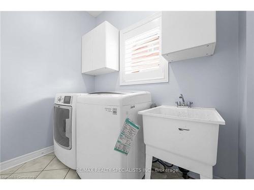 110 Pappain Crescent, Brampton, ON - Indoor Photo Showing Laundry Room