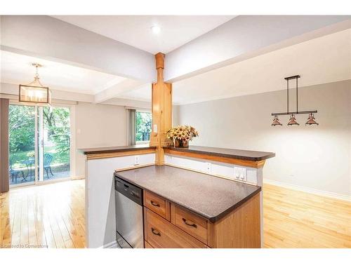 86-60 Hanson Road, Mississauga, ON - Indoor Photo Showing Kitchen