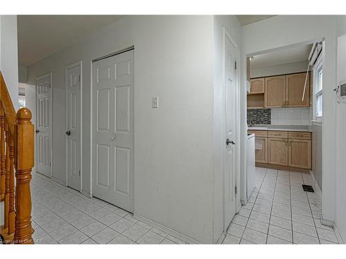 1128 Southdale Road, London, ON - Indoor Photo Showing Other Room