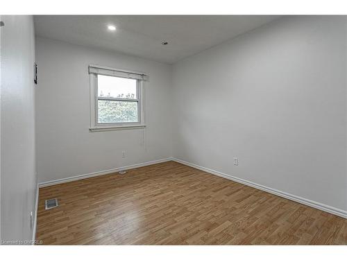 1128 Southdale Road, London, ON - Indoor Photo Showing Other Room