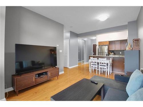 2303-335 Rathburn Road, Mississauga, ON - Indoor Photo Showing Living Room