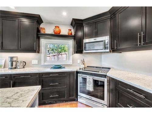 108 Old Highway 26, Meaford, ON - Indoor Photo Showing Kitchen With Upgraded Kitchen