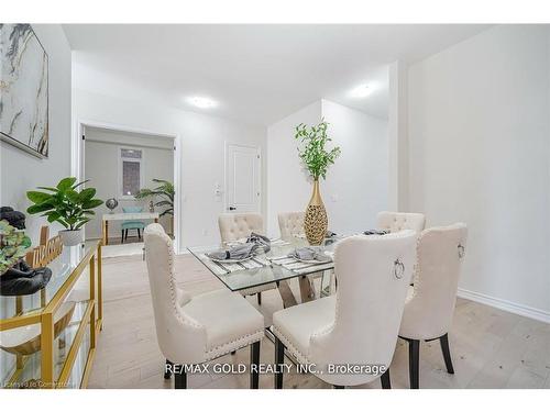 27 Lippa Drive, Caledon, ON - Indoor Photo Showing Dining Room