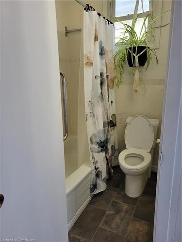 28 Major Street, London, ON - Indoor Photo Showing Bathroom