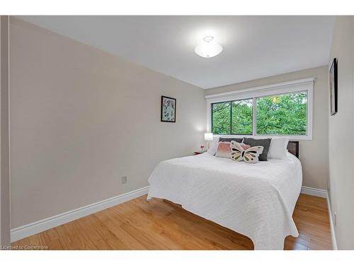 27-2020 South Millway, Mississauga, ON - Indoor Photo Showing Bedroom