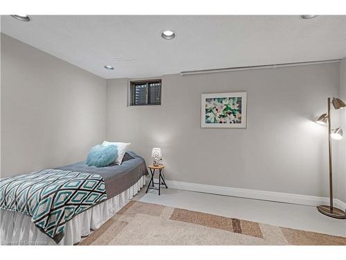 27-2020 South Millway, Mississauga, ON - Indoor Photo Showing Bedroom