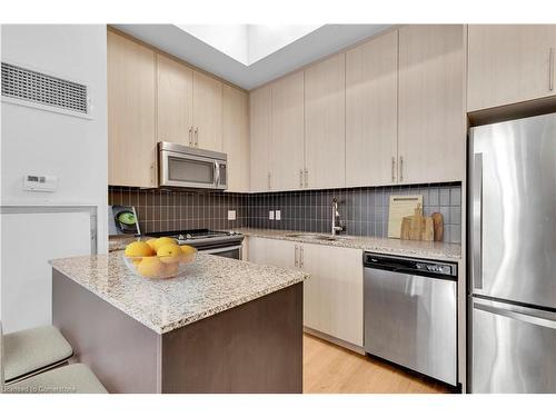 105-85 Duke Street W, Kitchener, ON - Indoor Photo Showing Kitchen