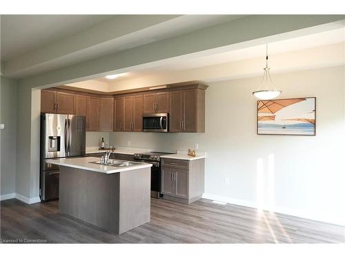 22 Bur Oak Drive, Thorold, ON - Indoor Photo Showing Kitchen With Stainless Steel Kitchen With Double Sink