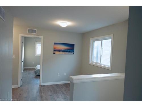 22 Bur Oak Drive, Thorold, ON - Indoor Photo Showing Other Room