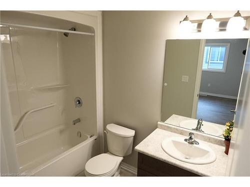 22 Bur Oak Drive, Thorold, ON - Indoor Photo Showing Bathroom