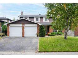 1209 Melton Drive  Mississauga, ON L4Y 4B1