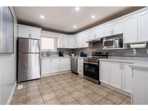 1 Resolute Drive, Hamilton, ON - Indoor Photo Showing Kitchen