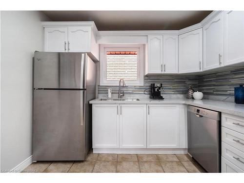 1 Resolute Drive, Hamilton, ON - Indoor Photo Showing Kitchen With Double Sink