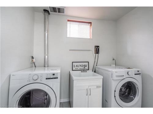 1 Resolute Drive, Hamilton, ON - Indoor Photo Showing Laundry Room