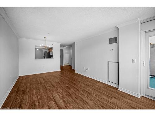 1215-100 Burloak Drive, Burlington, ON - Indoor