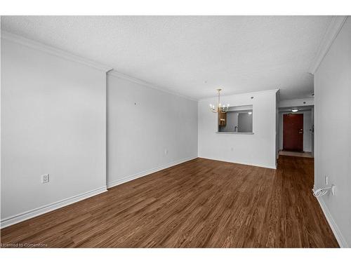 1215-100 Burloak Drive, Burlington, ON - Indoor Photo Showing Other Room