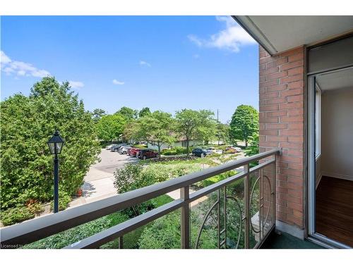 1215-100 Burloak Drive, Burlington, ON - Outdoor With Balcony With Exterior