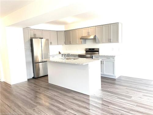 40 Faith Street, Cambridge, ON - Indoor Photo Showing Kitchen With Stainless Steel Kitchen