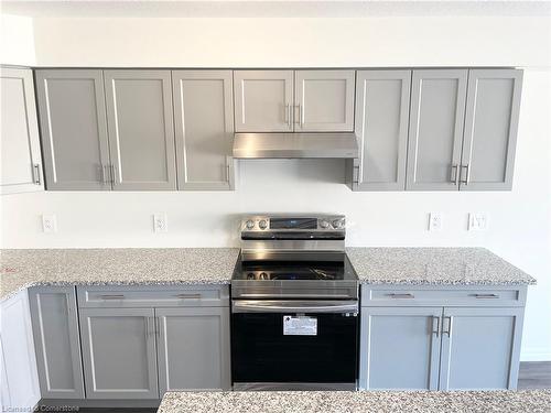 40 Faith Street, Cambridge, ON - Indoor Photo Showing Kitchen