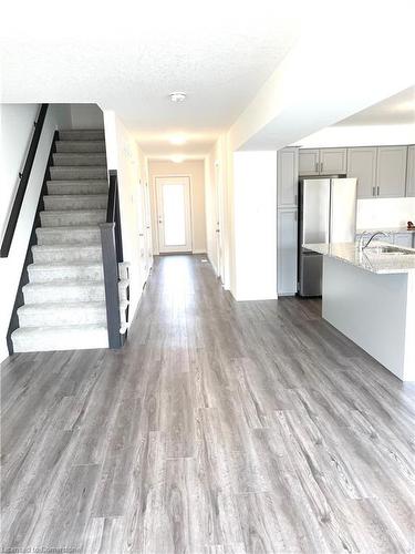 40 Faith Street, Cambridge, ON - Indoor Photo Showing Kitchen