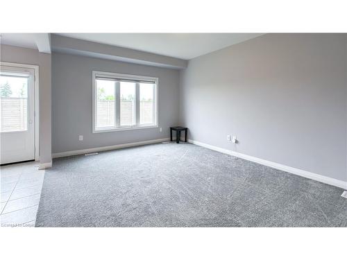 9 Bur Oak Drive, Thorold, ON - Indoor Photo Showing Other Room