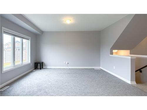 9 Bur Oak Drive, Thorold, ON - Indoor Photo Showing Other Room