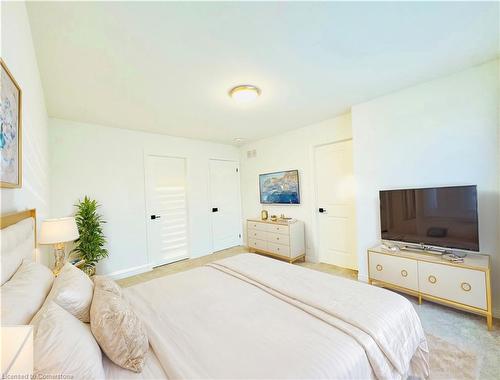 37 Delena Avenue S, Hamilton, ON - Indoor Photo Showing Bedroom