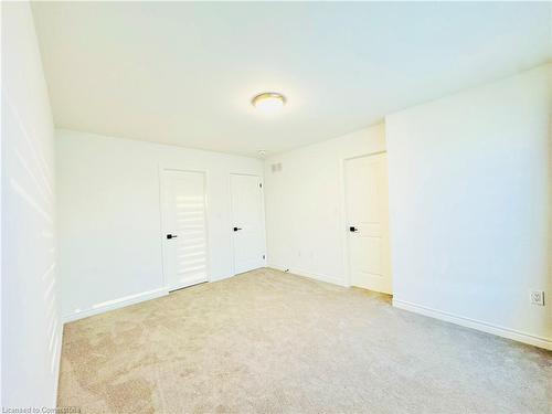 37 Delena Avenue S, Hamilton, ON - Indoor Photo Showing Bedroom