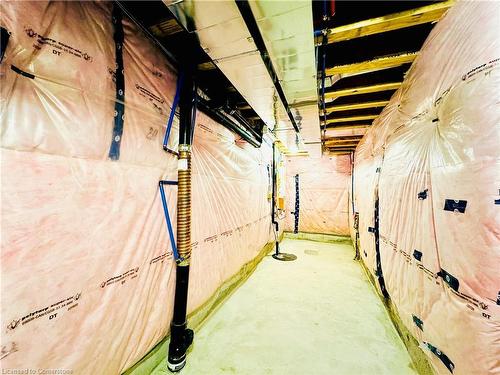 37 Delena Avenue S, Hamilton, ON - Indoor Photo Showing Basement