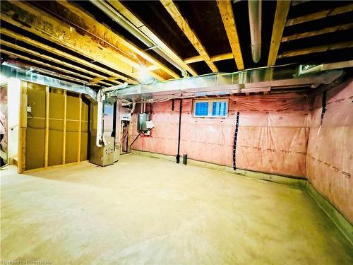 37 Delena Avenue S, Hamilton, ON - Indoor Photo Showing Basement