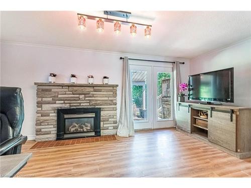 3 Colonial Court, St. Catharines, ON - Indoor Photo Showing Living Room With Fireplace