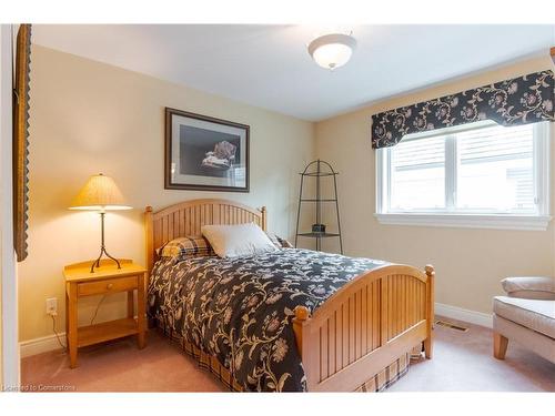 14 Holyrood Avenue, Oakville, ON - Indoor Photo Showing Bedroom