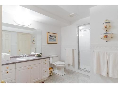 14 Holyrood Avenue, Oakville, ON - Indoor Photo Showing Bathroom