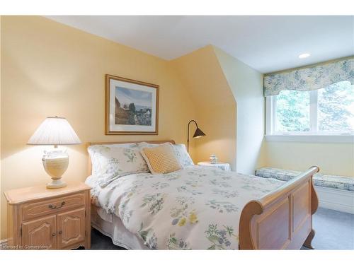 14 Holyrood Avenue, Oakville, ON - Indoor Photo Showing Bedroom