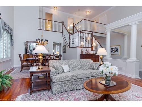 14 Holyrood Avenue, Oakville, ON - Indoor Photo Showing Living Room